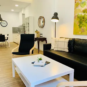 Homely Luxury Atarazanas Apartamento Málaga